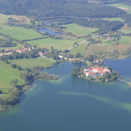 Haus Rufinus Am Kloster Seeon Exterior foto